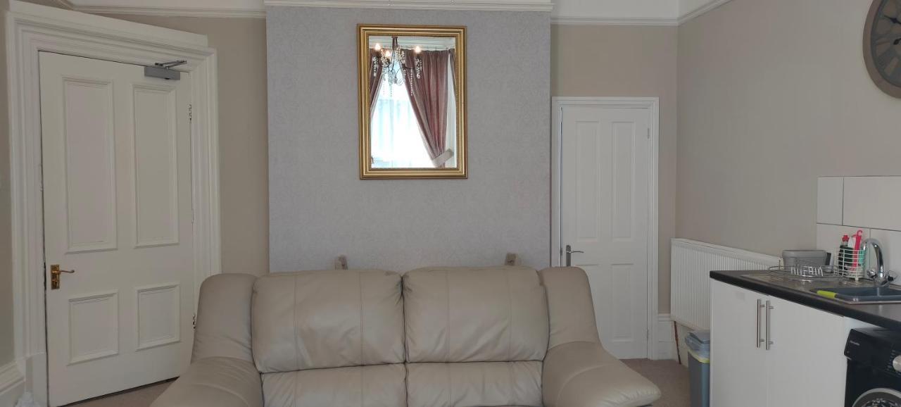 Fishtail House - Stylish Apartments Minutes From The Sea Hornsea Esterno foto